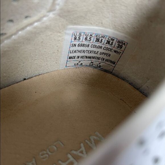 Marc Nason Record Sandra White Slip Ons Sz 9.5 - Picture 5 of 7